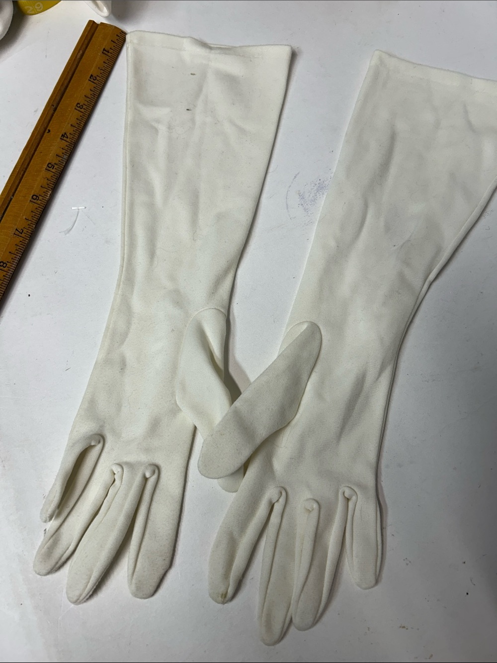 Long White Cotton Gloves vintage - Picture 3 of 5